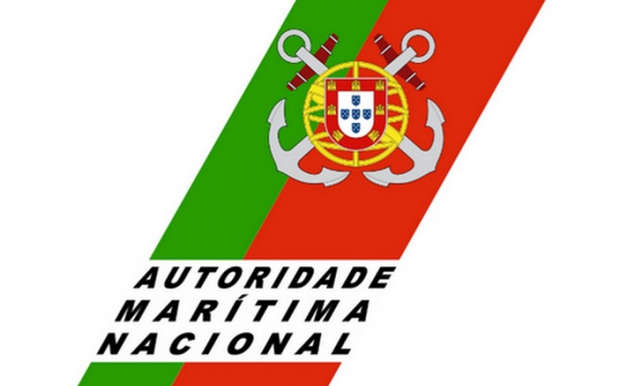 Praia do Carvoeiro interditada a banhos