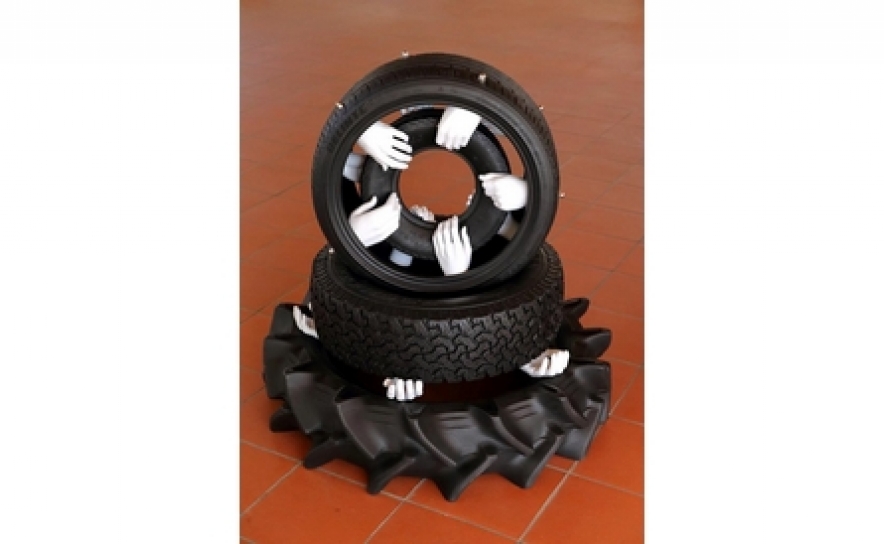 3 Prémio - Resiliência, escultura, Júlio Fernando Neves Antão 3 Prémio - Resiliência, escultura, Júlio Fernando Neves Antão