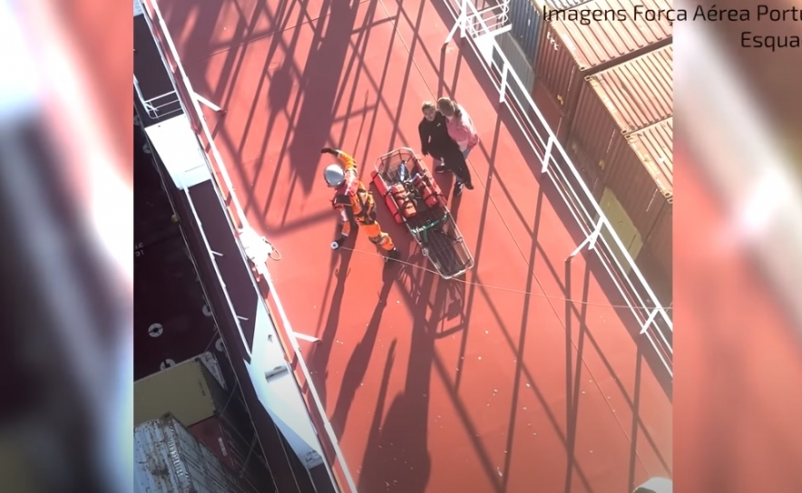 Força Aérea mostra vídeo do resgate da jovem desaparecida no mar do Algarve