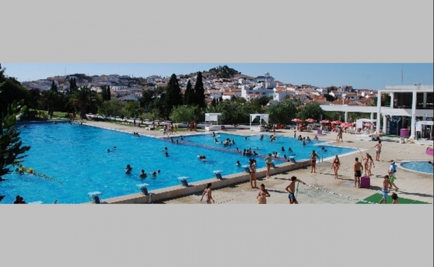 Já abriu a Piscina Municipal
