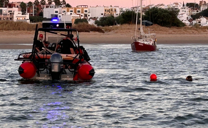 Efetuadas buscas por homem no rio Arade em Portimão Efetuadas buscas por homem no rio Arade em Portimão