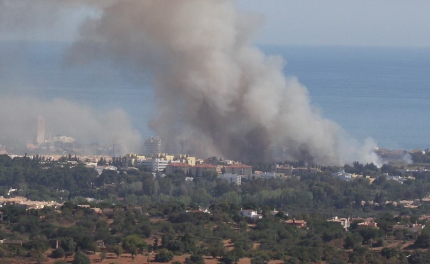 Imagem recolhida desde a praia de Faro (17:15)
