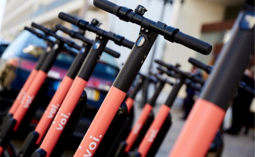 Utilizadores de bicicleta e trotinete em Faro lamentam falta de condições