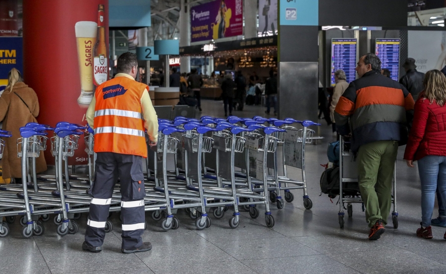Operação no aeroporto de Faro não está a ser afetada pela greve na Portway