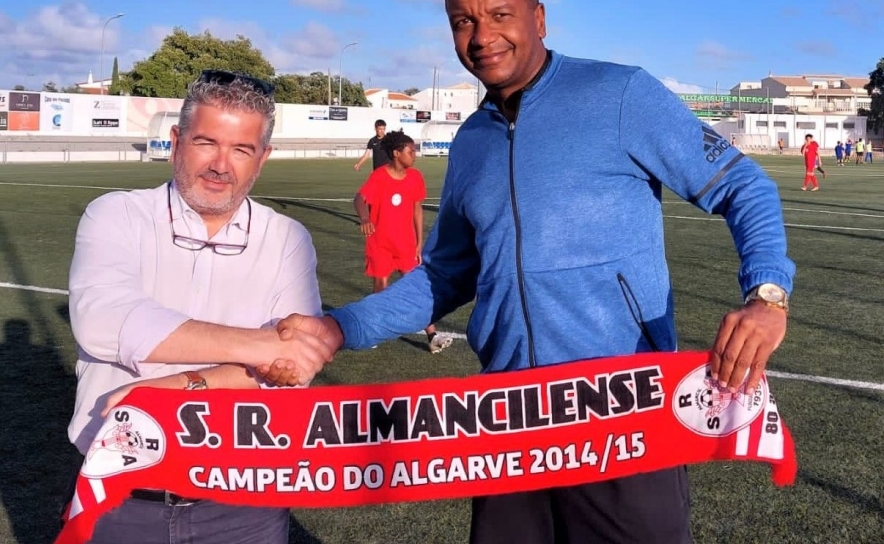 Sam Mendes permanece como treinador do Almancilense em 2022-2023