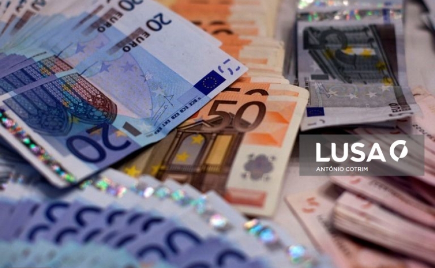 Covid-19: Apoio aos pais é calculado com base no salário de dezembro