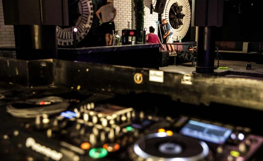 Covid-19: Discotecas e bares encerrados a partir de sábado no continente