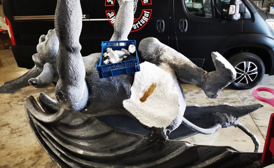 Danificada uma das gárgulas do Moto Clube de Faro