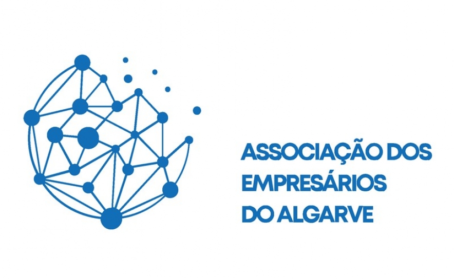Sessão de Esclarecimento «Aceleradoras do Comércio Digital» em Quarteira