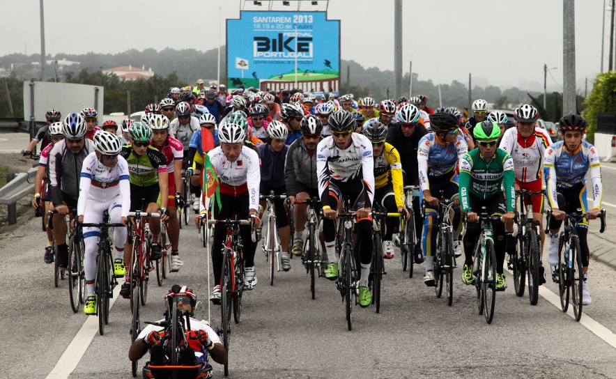 Mais de meio milhar a pedalar em Santarém