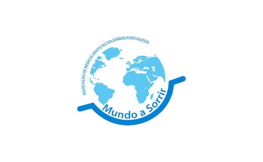 QUARTEIRA: MUNDO A SORRIR PROMOVE AÇÃO DE SENSIBILIZAÇÃO PARA A  SAÚDE ORAL PARA TODOS