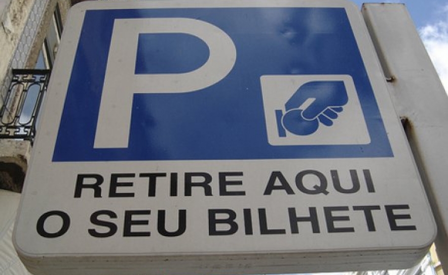 TAVIRA: Câmara suspende temporariamente pagamento de parquímetros