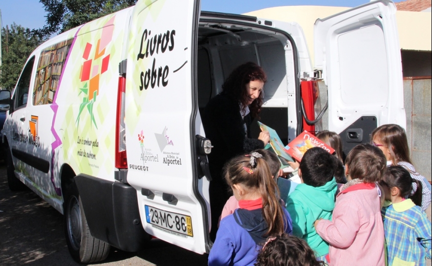 Programa «Livros sobre Rodas»: Uma década a promover a leitura junto do público infantil