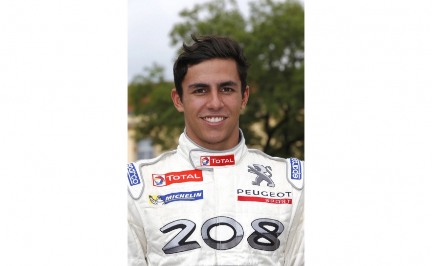 Diogo Gago será piloto oficial da Peugeot Sport em 2015