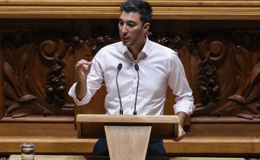 Legislativas: Governo pondera suspensão de confinamento no final do dia - PAN