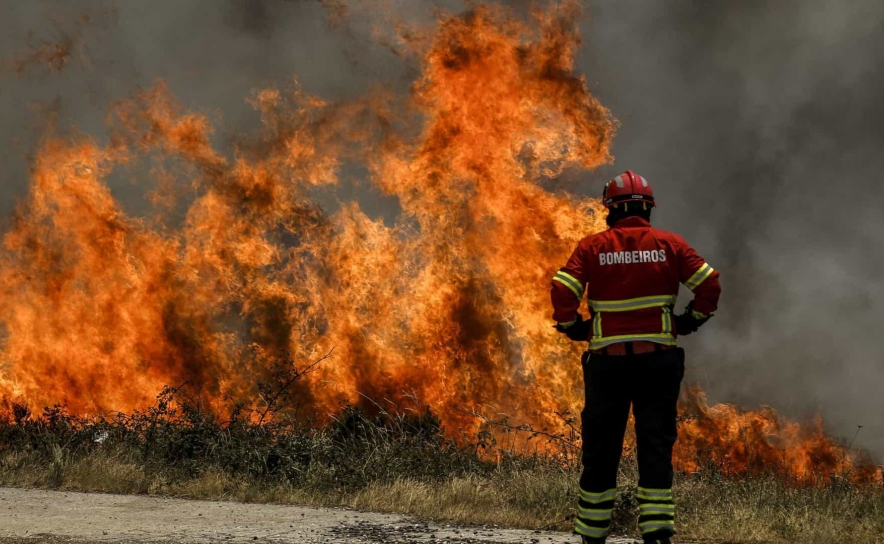 Incêndios: Cerca de 50 concelhos do interior Norte e Centro, Alto Alentejo e Algarve em risco máximo