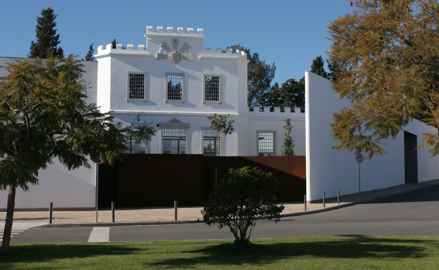 Passeio «De antiga cadeia a nova biblioteca»