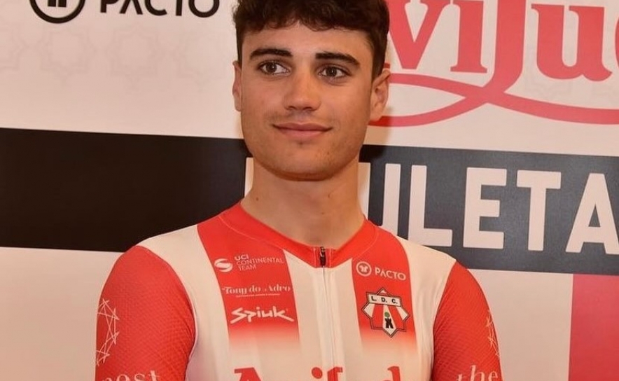 Ciclista espanhol David Dominguez conquista Grande Prémio Douro Internacional
