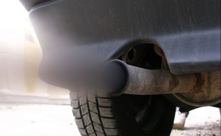 Todos os fabricantes de carros a gasóleo ultrapassam a Volkswagen no incumprimento das normas europeias de poluição