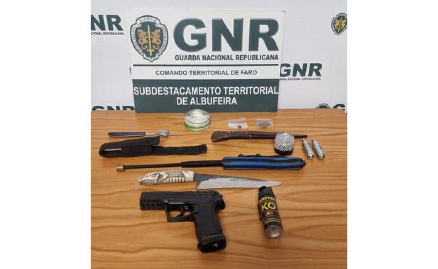 Albufeira – Detido por posse de armas proibidas