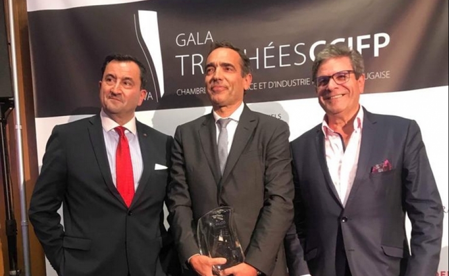 Esquerda Presidente da CCIFP, Sr. Carlos Vinhas Pereira | centro CEO Garvetur, Sr. Reinaldo Teixeira | direita Administrador da CCIFP e Presidente da Associação Amigos du Plateau, Sr. Valdemar Francis