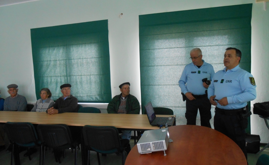 Almancil | Proteção Social e Segurança esclarecidas na ASCA