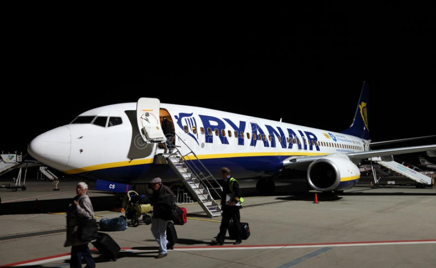 Voo da Ryanair com destino a Faro aterrou de emergência em França