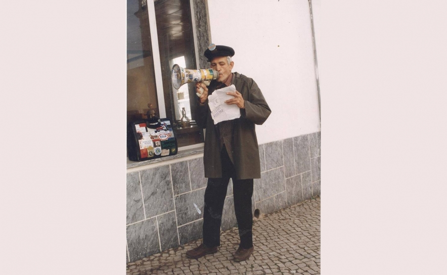 (Anos 90) Lamy com o seu conhecido megafone a anunciar os eventos da cidade de Loulé.