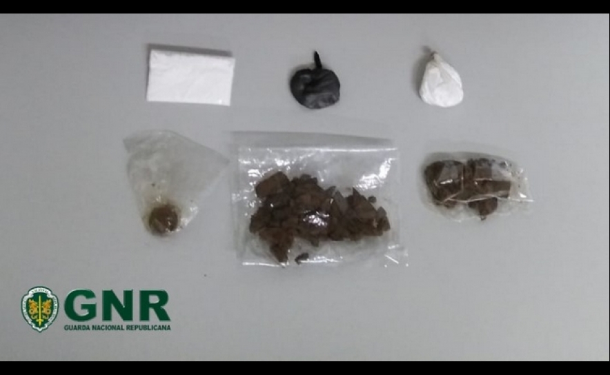 Quatro detidos por tráfico de estupefacientes