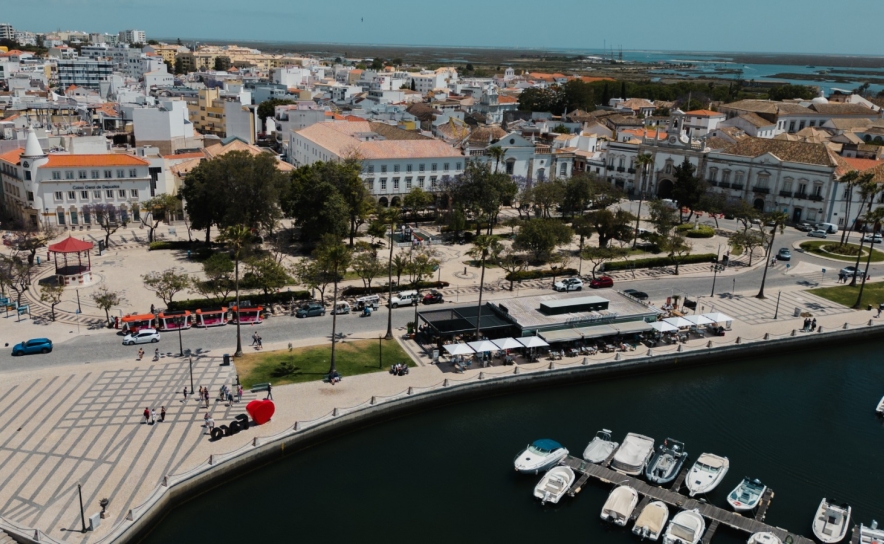 MUNICÍPIO DE FARO INICIA PROCESSO DE ARTICULAÇÃO  COM PARCEIROS PARA MELHORAR RECOLHA DE RESÍDUOS  E LIMPEZA NO ESPAÇO URBANO 