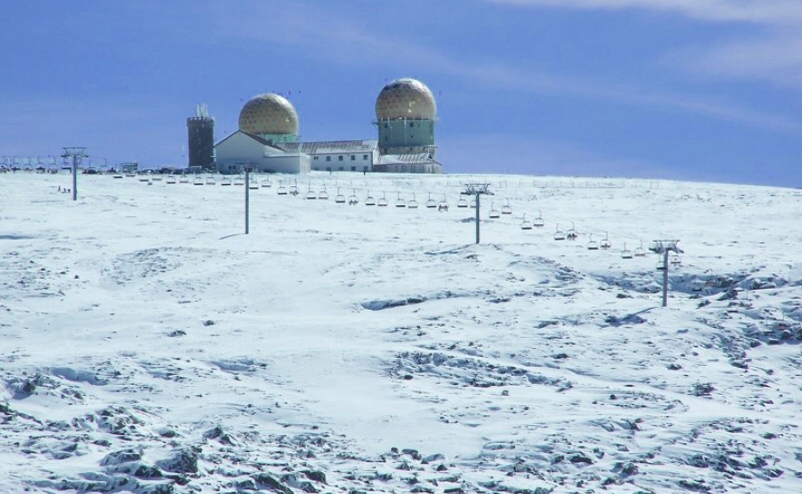 Nevão na Serra da Estrela fecha estrada Piornos-Lagoa Comprida