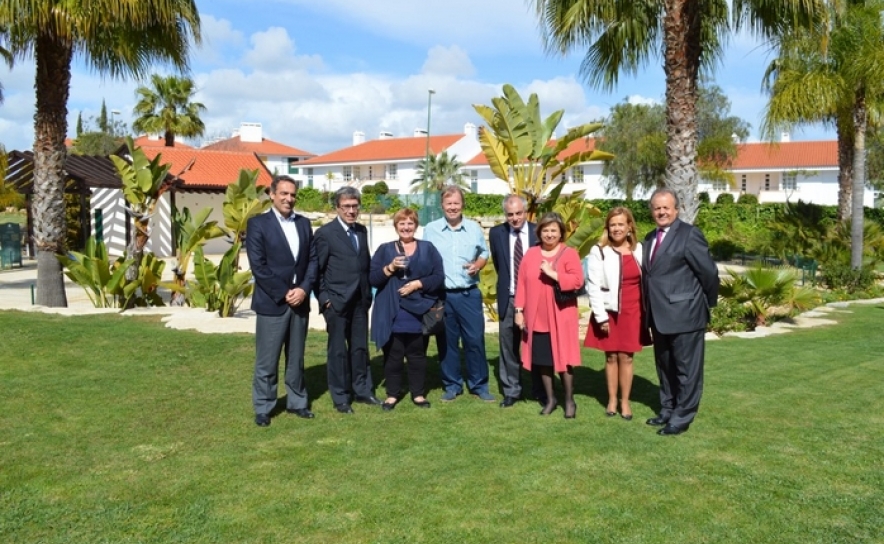 RTA, CGD, Garvetur e Preditur com os compradores de 1 apt. no B16