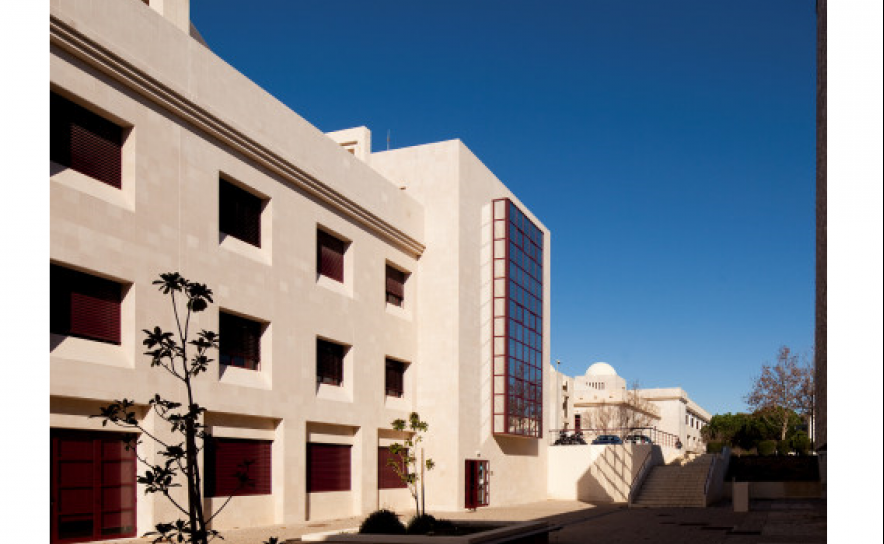 Apoio extraordinário ao alojamento a estudantes deslocados não bolseiros