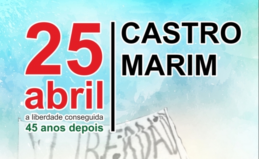 Grande Bandeira da Liberdade no 25 de Abril em Castro Marim 