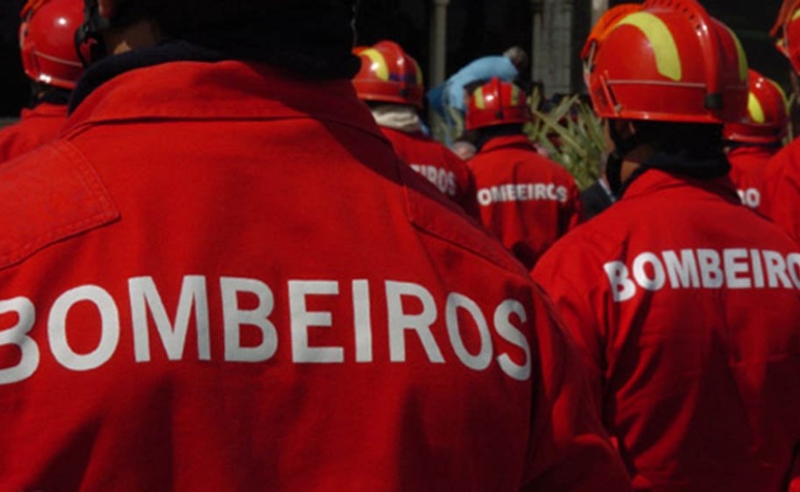 E-REDES entrega viatura aos Bombeiros Sapadores de Faro