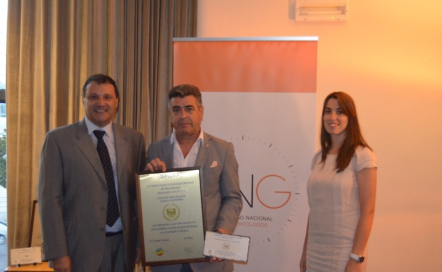 União das Freguesias de Lagoa e Carvoeiro distinguida como «Freguesia Amiga do Idoso»