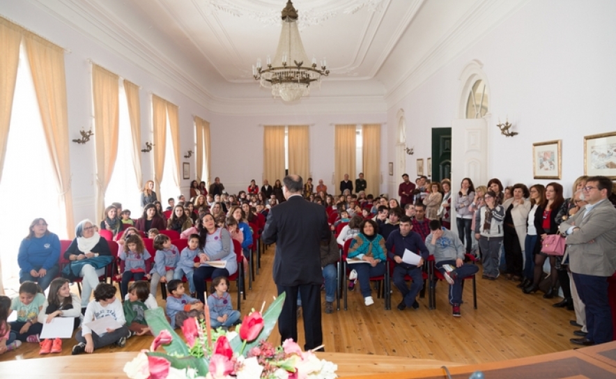 MUNICÍPIO DE FARO ENTREGA PRÉMIOS AOS VENCEDORES DO CONCURSO «DECORAÇÃO ÁRVORES DE NATAL»