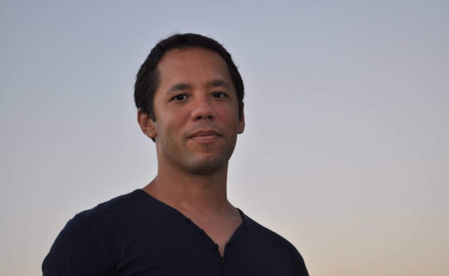 LIVROS ABERTOS COM ITAMAR VIEIRA JUNIOR: APRESENTAÇÃO DE «TORTO ARADO», PRÉMIO LEYA 2018, EM LOULÉ