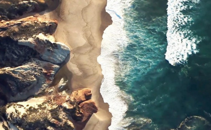 O mar é uma das grandes atrações turísticas do país / Turismo de Portugal