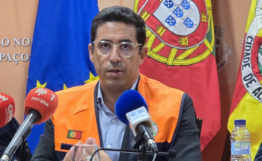 Presidente da CM Albufeira: Rui Cristina Presidente da CM Albufeira: Rui Cristina