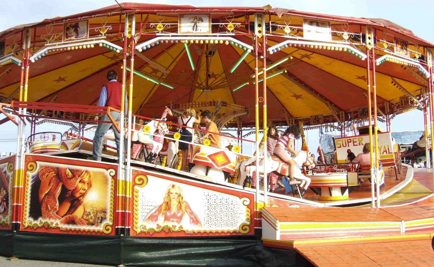 Covid-19: Empresários da diversão satisfeitos por levantamento das restrições e reclamam apoios