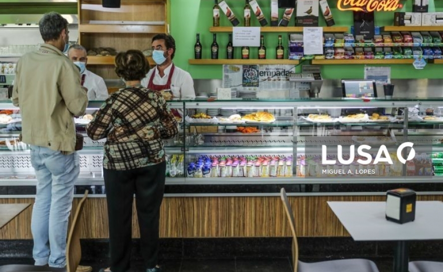 Covid-19: Comércio e restaurantes fechados entre as 13:00 e as 08:00 aos fins de semana