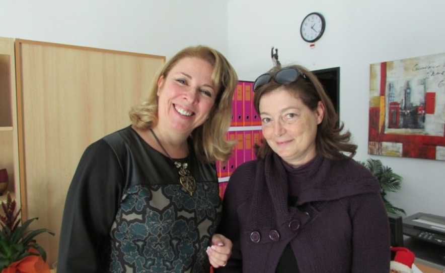 Dir. Nathalie Dias e Dra. Ivone Ferreira, colaboradora d.A Voz de Loulé