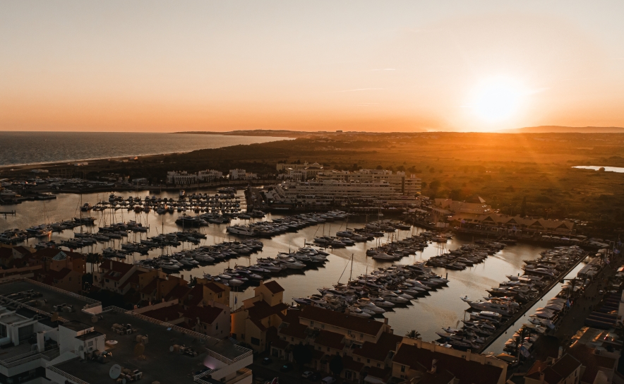 Nova Marina de Vilamoura já tem dessalinizadora a funcionar Nova Marina de Vilamoura já tem dessalinizadora a funcionar