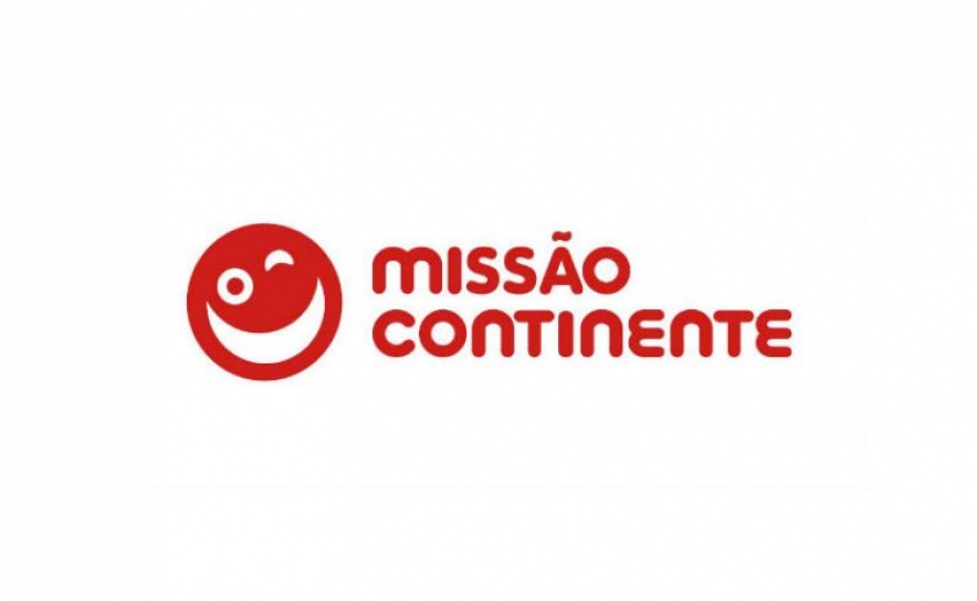 Missão Continente entrega donativo à Associação Acaso