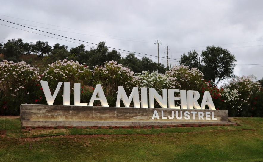 Câmara de Aljustrel instalou letreiro «Vila Mineira» para afirmar identidade e promover destino turístico