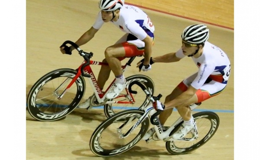 Quatro portugueses competem na pista da UCI
