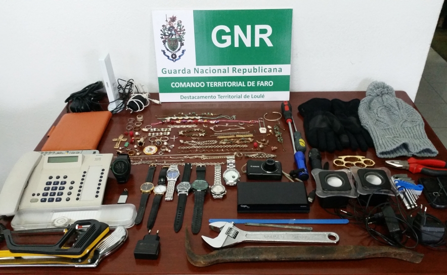 Homem  de 33 anos constituido arguido por furto 