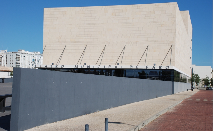 Sazonalidade algarvia e falta de recursos desafiam agentes culturais