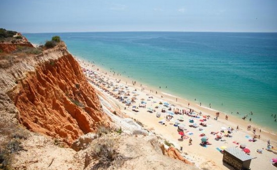 Há duas praias portuguesas entre as 25 melhores da Europa